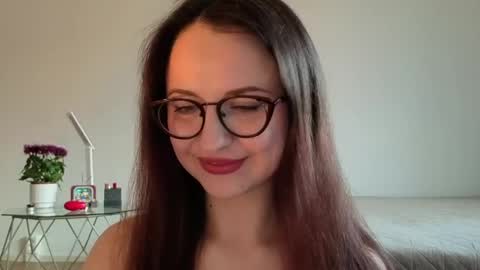 Snapshot of satin_sin chatting on 05/21/26, 06:26 Lori online show from 05/21/26, 06:26