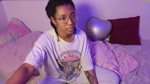 saturno_vibes online show from 02/18/26, 08:43