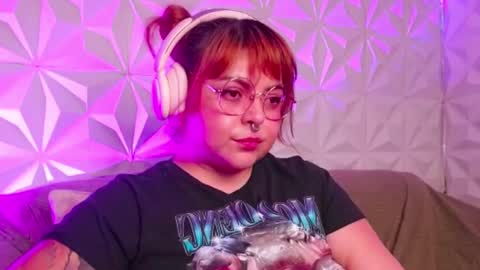 Gina George online show from 09/14/25, 12:21