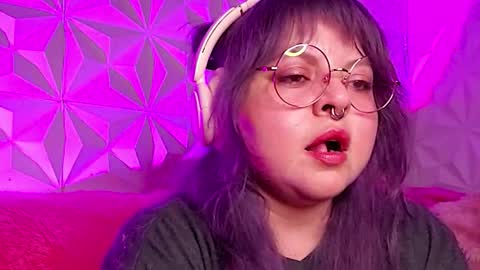 Gina George online show from 10/22/25, 03:18