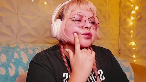 Gina George online show from 05/20/26, 01:34