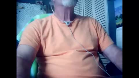 Snapshot of satyr64 chatting on 04/26/26, 02:15 satyr64 online show from 04/26/26, 02:15