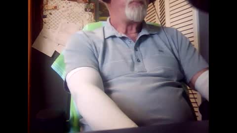 Snapshot of satyr64 chatting on 04/28/26, 06:35 satyr64 online show from 04/28/26, 06:35