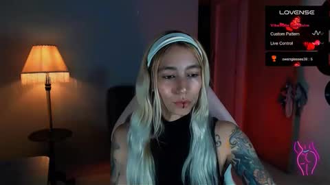 I AM JENN  online show from 01/11/25, 03:44