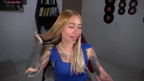 I AM JENN  online show from 09/14/25, 12:54