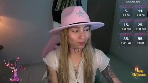 I AM JENN  online show from 11/02/25, 02:36