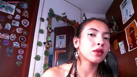 Snapshot of saucy_zaren chatting on 12/14/24, 10:07 Zaren online show from 12/14/24, 10:07