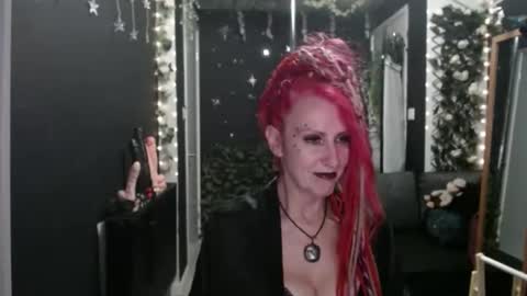 SaucySky online show from 09/12/25, 08:20