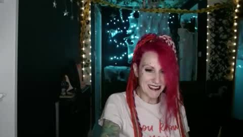 SaucySky online show from 10/11/25, 08:29