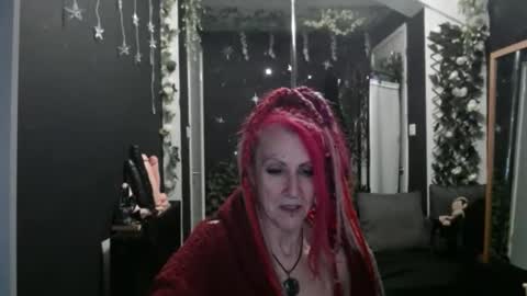 SaucySky online show from 11/30/25, 08:51