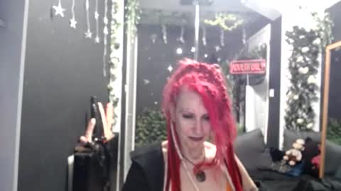 SaucySky online show from 04/08/26, 09:26