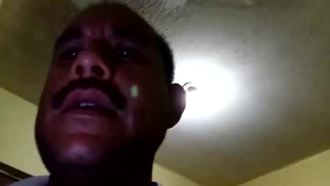 Snapshot of saul73273 chatting on 05/04/26, 12:56 saul73273 online show from 05/04/26, 12:56