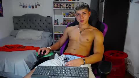 Snapshot of saulomiralles chatting on 09/12/25, 11:37 Saulo online show from 09/12/25, 11:37