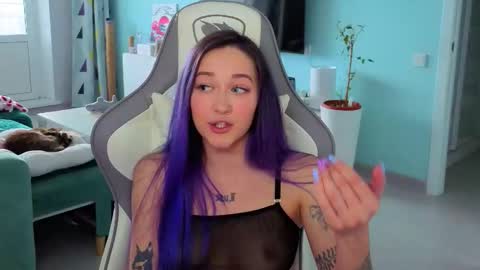 Ariel online show from 04/17/26, 03:53