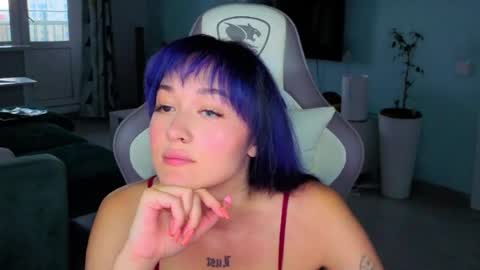Snapshot of savage_lust_ chatting on 08/04/26, 04:15 Ariel online show from 08/04/26, 04:15