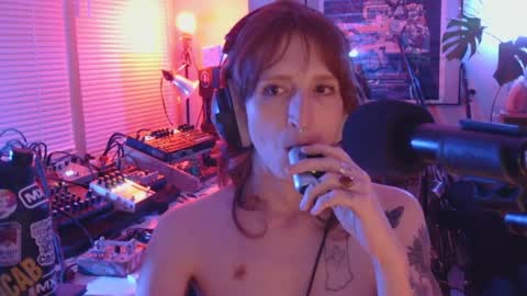 Snapshot of savagewaves chatting on 04/01/26, 04:13 savagewaves online show from 04/01/26, 04:13