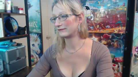 Savanah online show from 10/07/25, 05:04