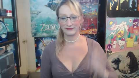 Savanah online show from 10/13/25, 07:03