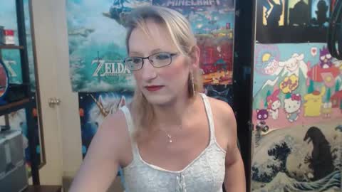Savanah online show from 10/16/25, 05:47