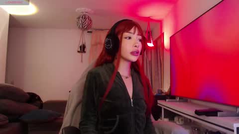 Savannaredhair 33 Angelebony33 online show from 11/12/25, 02:45