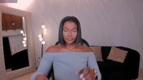 S a v a n n a h  online show from 07/19/26, 12:09