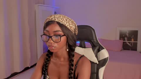 Savannahwildee online show from 12/05/24, 09:17