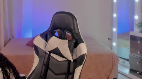 Savannahwildee online show from 01/14/25, 12:14