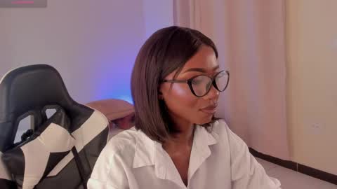 Savannahwildee online show from 02/02/25, 03:39