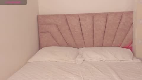 Savannahwildee online show from 11/14/25, 12:15