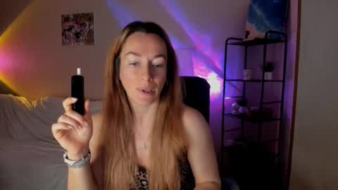 save the qween online show from 11/23/25, 06:57