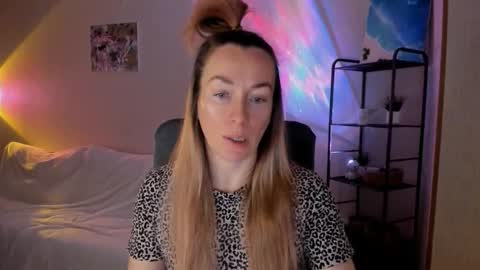 save the qween online show from 12/15/25, 05:55