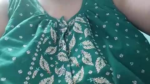 Snapshot of savita0969 chatting on 10/01/25, 10:43 Anjali online show from 10/01/25, 10:43