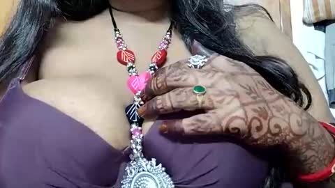 Snapshot of savita0969 chatting on 10/11/25, 11:14 Anjali online show from 10/11/25, 11:14