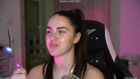 Naomi online show from 11/20/25, 07:46