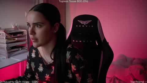 Naomi online show from 04/15/26, 05:42