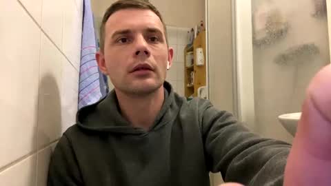 Snapshot of sawa08051989 chatting on 12/29/24, 03:57 chamomile online show from 12/29/24, 03:57