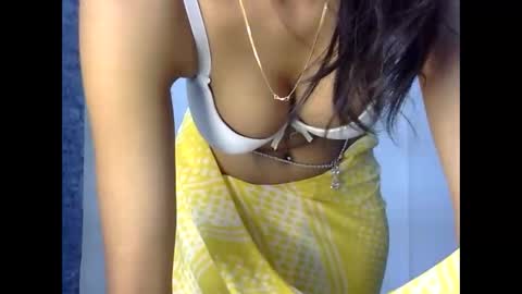 saxee online show from 11/08/25, 03:34