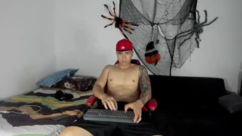 Snapshot of say_tony chatting on 10/22/25, 03:07 say_tony online show from 10/22/25, 03:07
