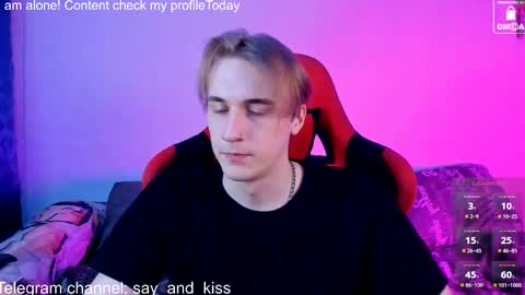 Snapshot of sayfer78 chatting on 02/26/25, 07:38 sayfer online show from 02/26/25, 07:38