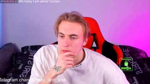 Snapshot of sayfer78 chatting on 03/10/25, 12:04 sayfer online show from 03/10/25, 12:04