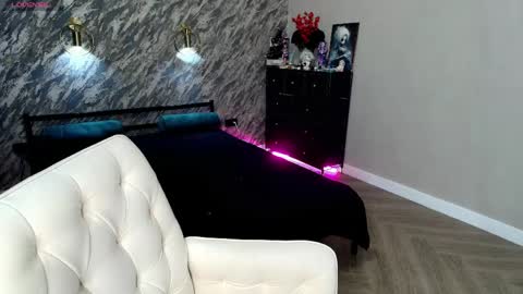 Anges online show from 04/21/26, 02:51