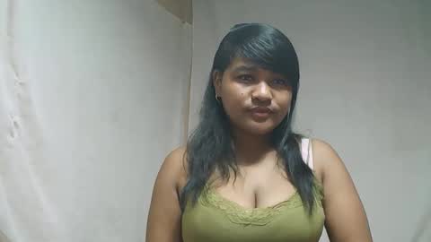 saylla1 online show from 05/07/26, 10:09