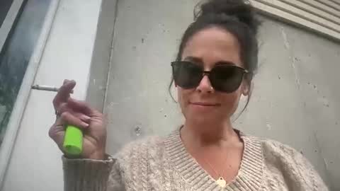 Good Girls Say Please...and Thank You online show from 03/05/26, 11:01