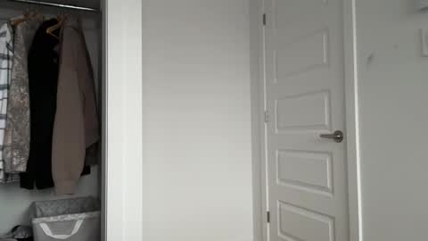 sbouchikh03 online show from 01/05/26, 09:07