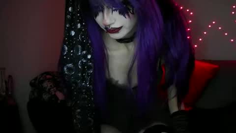 Scary online show from 11/11/25, 02:11