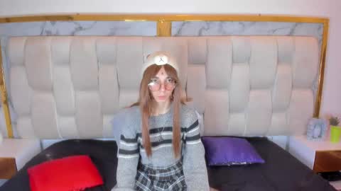 scaarlett_22 online show from 02/17/26, 05:59