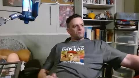 Snapshot of scarecrow2wm chatting on 03/08/26, 02:04 Kent Clark online show from 03/08/26, 02:04