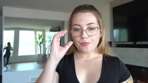 scarlajade online show from 12/04/24, 10:19