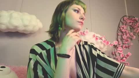 Emmy online show from 02/28/26, 01:06