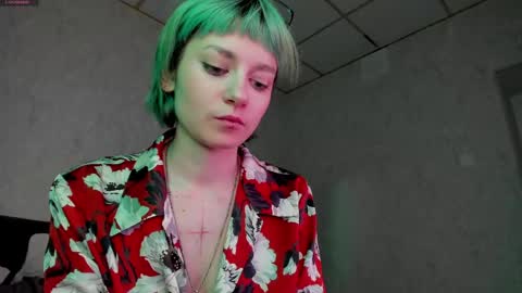 Snapshot of scarle_whisper chatting on 06/03/26, 05:51 Emmy online show from 06/03/26, 05:51